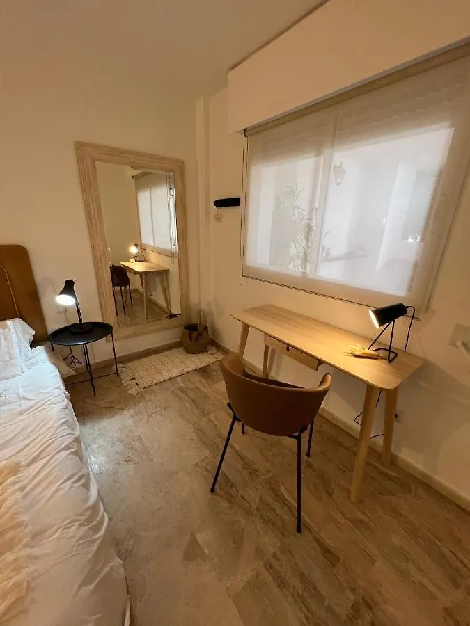 Impeccable Large Apartment With Immense Terrace And Private Garden Overlooking The Mountain, Featuring 2 Bedrooms And Sleeping Up To 4 Guests Located 100 Meters From Plaza Maestranza Marbella 0*,  Španělsko