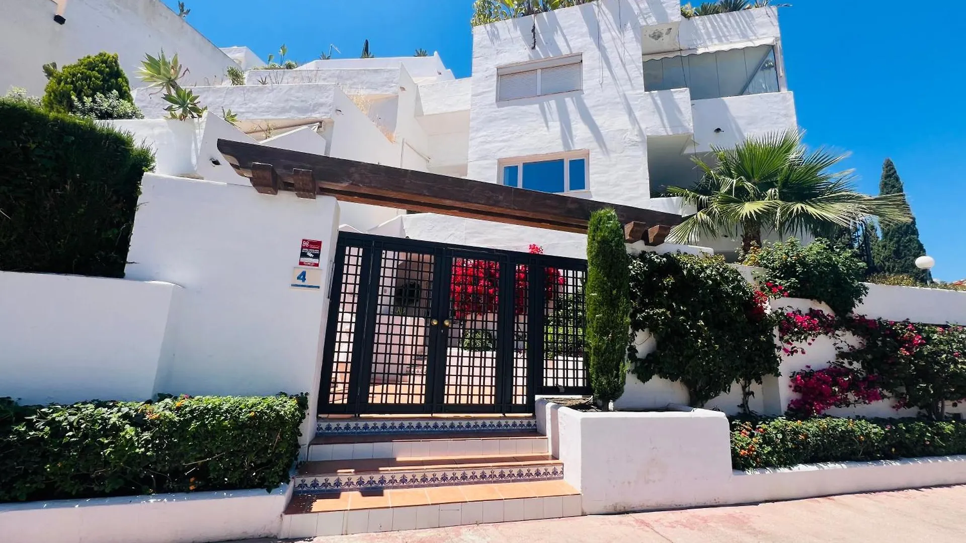 Impeccable Large Apartment With Immense Terrace And Private Garden Overlooking The Mountain, Featuring 2 Bedrooms And Sleeping Up To 4 Guests Located 100 Meters From Plaza Maestranza Marbella