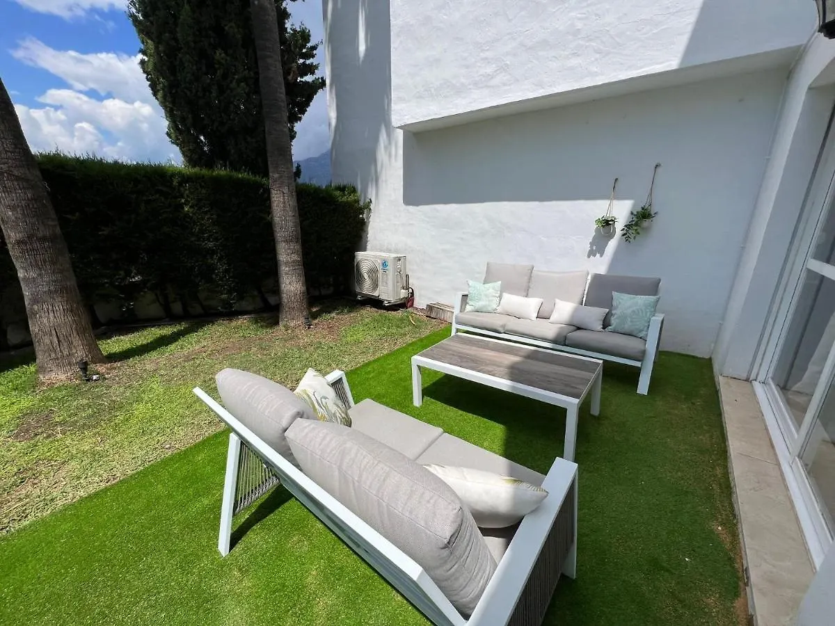 Mountain Vista Terrace Apartment Marbella Spain